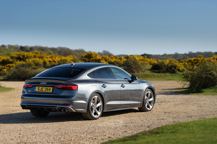  Audi S5 Sportback 2017 года  (UK) (фото 36 из 40)